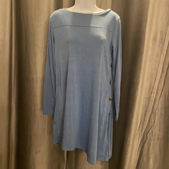 Bundle of three Womens t-shirt dresses. 2 are size medium & 1 is size large. - Picture 3 of 10